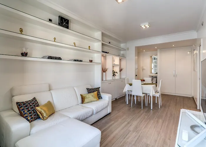 Apartment Olimpia - New Luxury Near Trastevere & Pamphili Rom