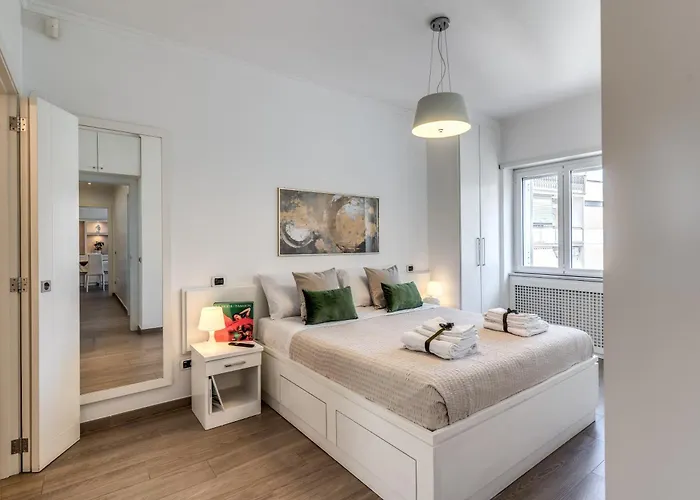 Apartment Olimpia - New Luxury Near Trastevere & Pamphili Rom