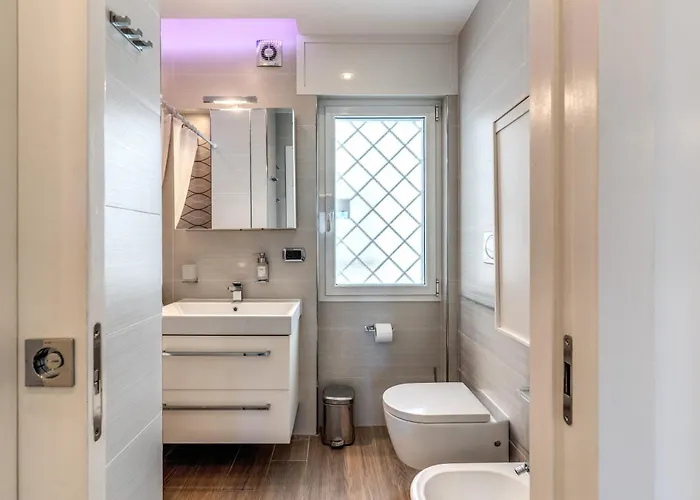 Apartment Olimpia - New Luxury Near Trastevere & Pamphili Rom